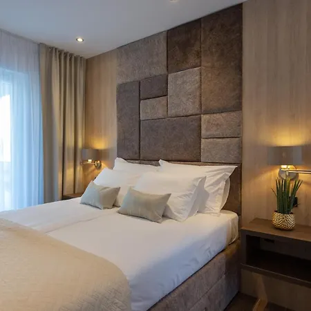 Couette-café Fortis Trogir