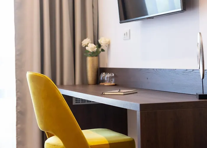 Fortis Bed and Breakfast Τρογκίρ