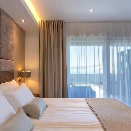Bed & Breakfast Fortis Ii 4*