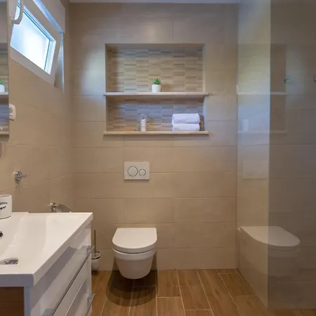 Bed and Breakfast Fortis Τρογκίρ