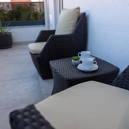 Fortis Ii Bed & Breakfast 4*