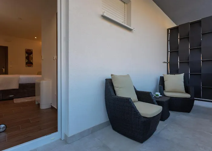 Frühstückspension Fortis 4*