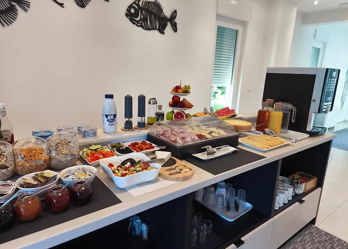 Frühstückspension Fortis 4*